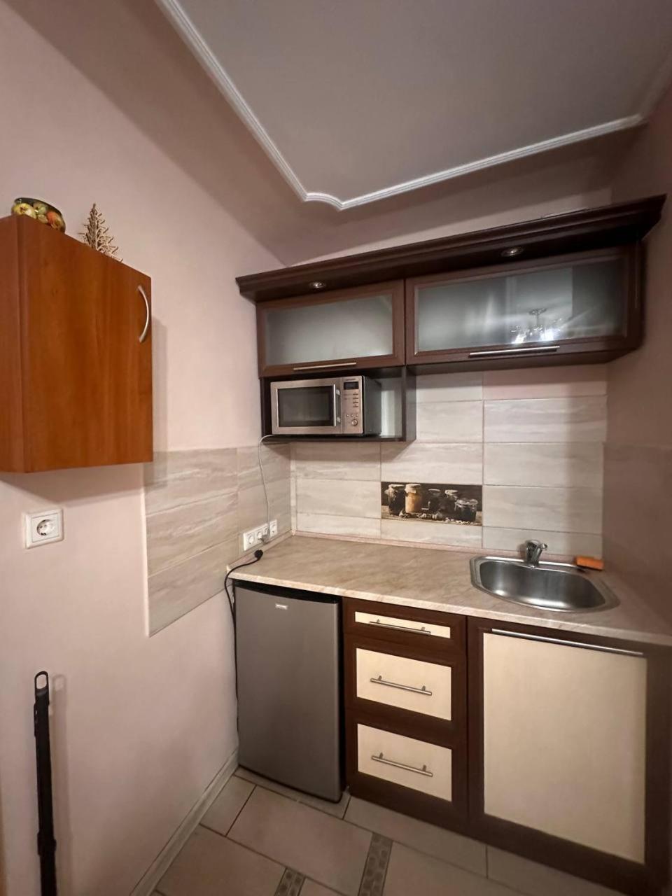 Квартира У Львові Біля Залізничного Вокзалу На Вулиці Марка Вовчка 8 Exterior photo